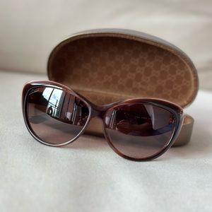 Gucci cat eye sunglasses